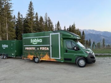 Żabka w trasie! Pierwszy food truck sieci na letnich wydarzeniach