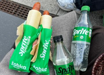 Żabka i Sprite łączą siły! Limitowany sos do hot dogów już w sklepach