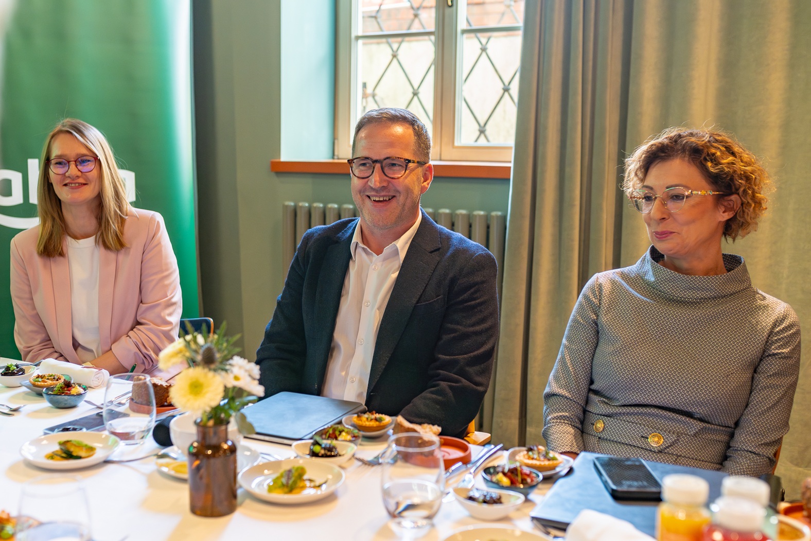 Młodzi przedsiębiorcy z Pokolenia Z chcą niezależności, ale cenią bezpieczeństwo