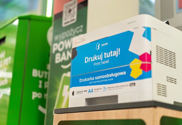 Żabka rozwija usługę druku. Urządzenia Zeccer w blisko 1400 sklepach