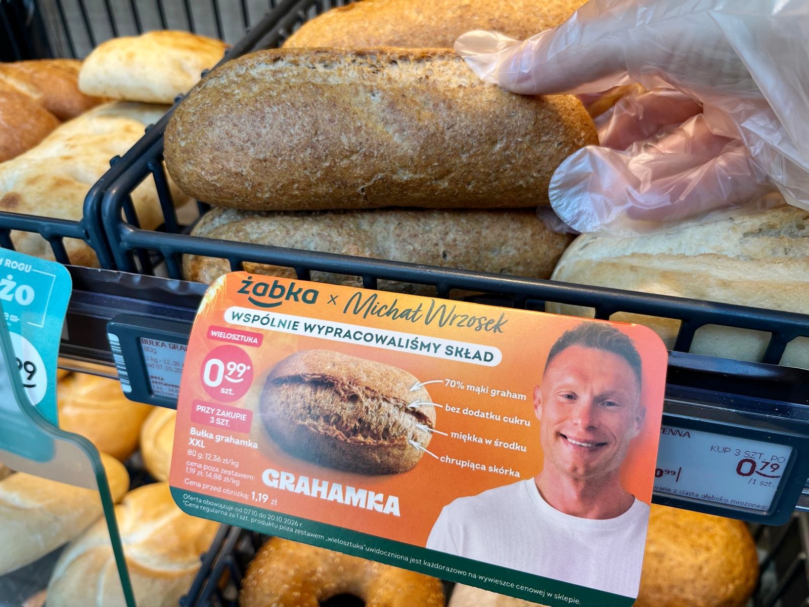 Bread with a good recipe. Michał Wrzosek co-creates a novelty from Żabka